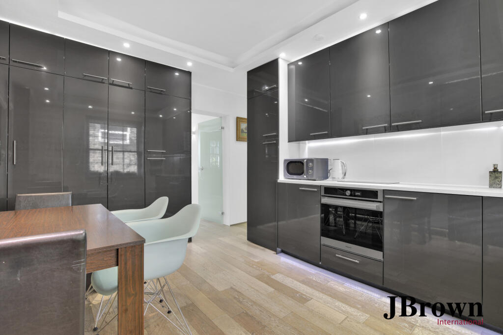 Apartment in London - View 2