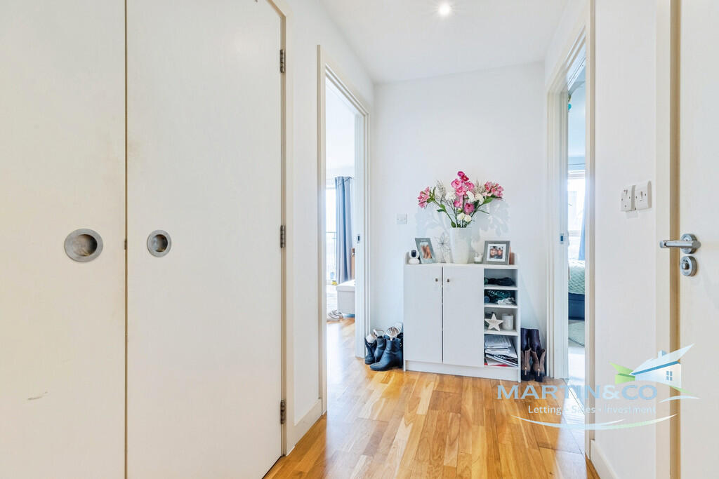 Apartment in Bolton - View 5