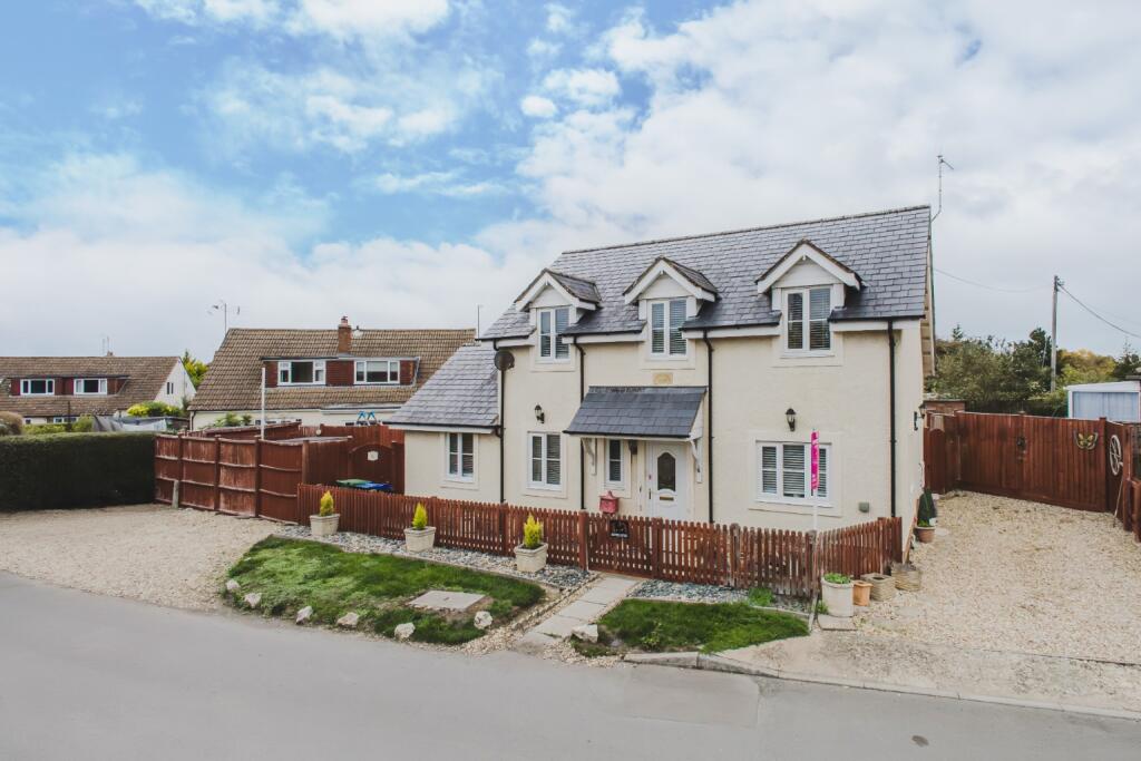 Witts Lane, Purton, Swindon, Wiltshire, SN5 photo 2