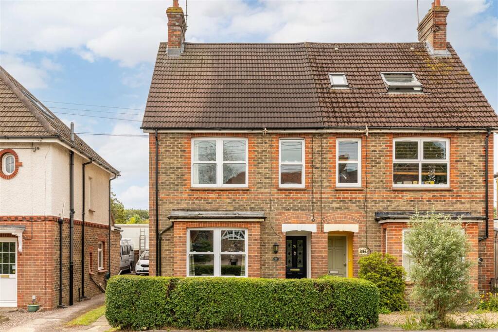 3-bed semi-detached on Sunte Avenue, Lindfield, £650,000