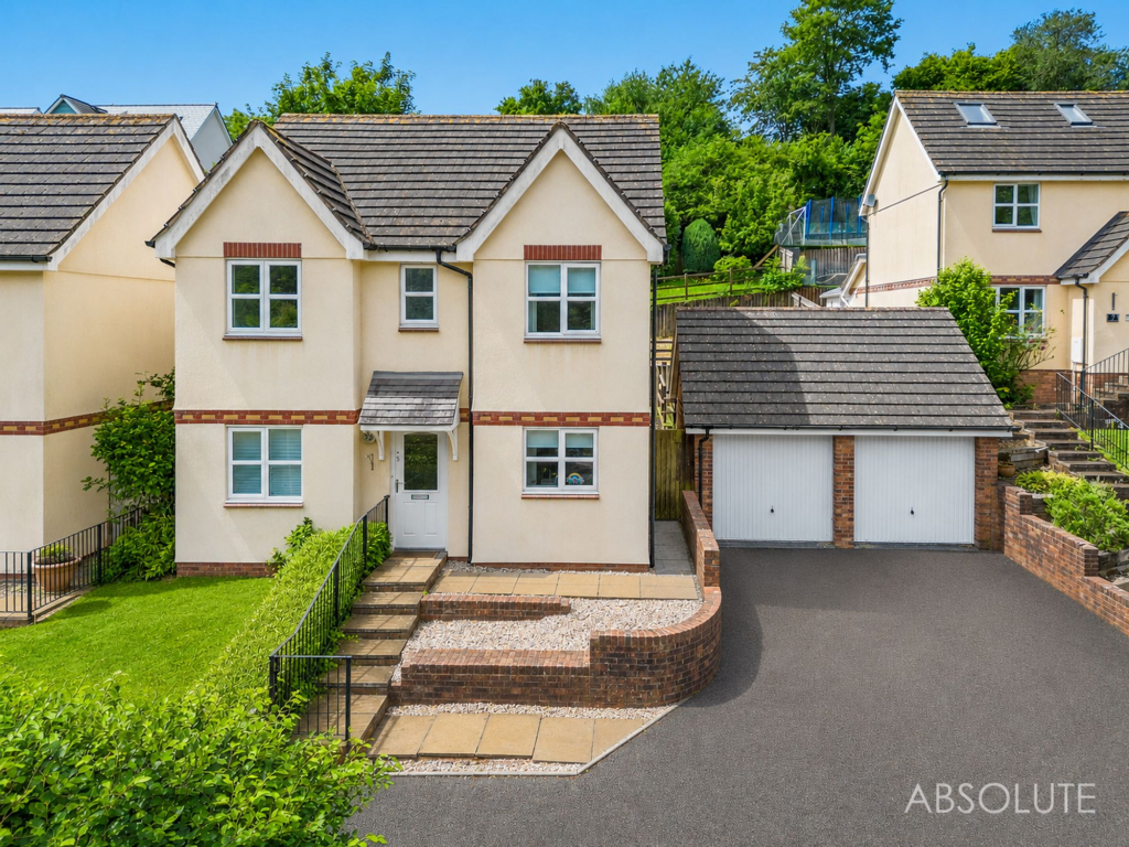 4-bed detached on Centenary Way, Torquay, TQ2, £350,000