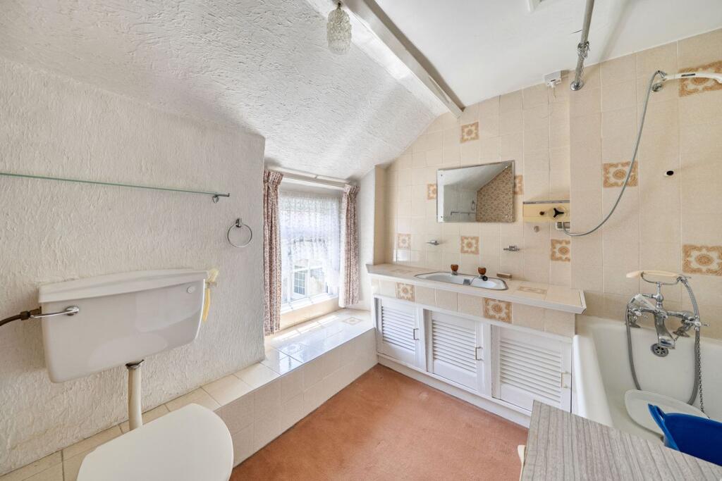 House in Oakhill, Little London, Ashwick - More