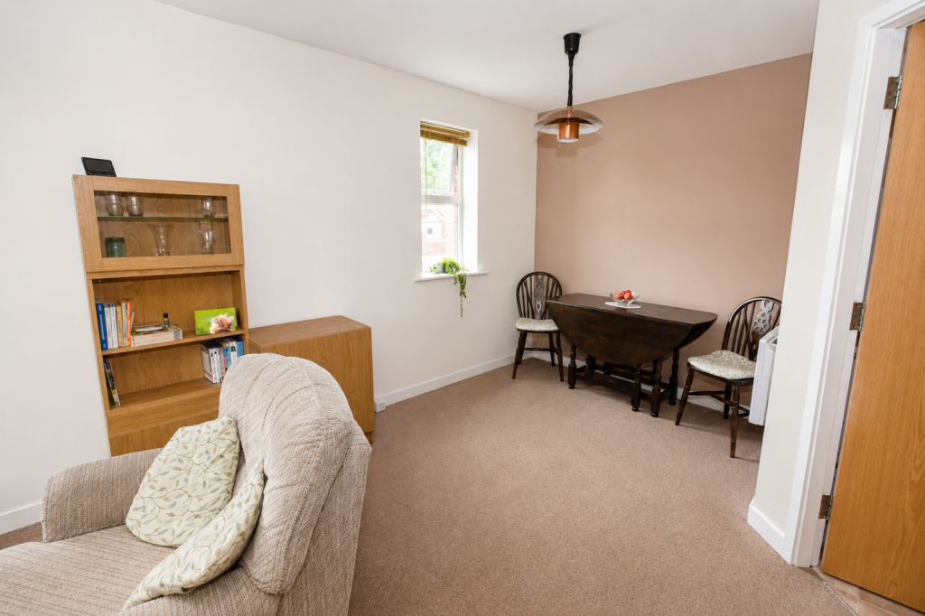 Apartment in Warrington - View 5