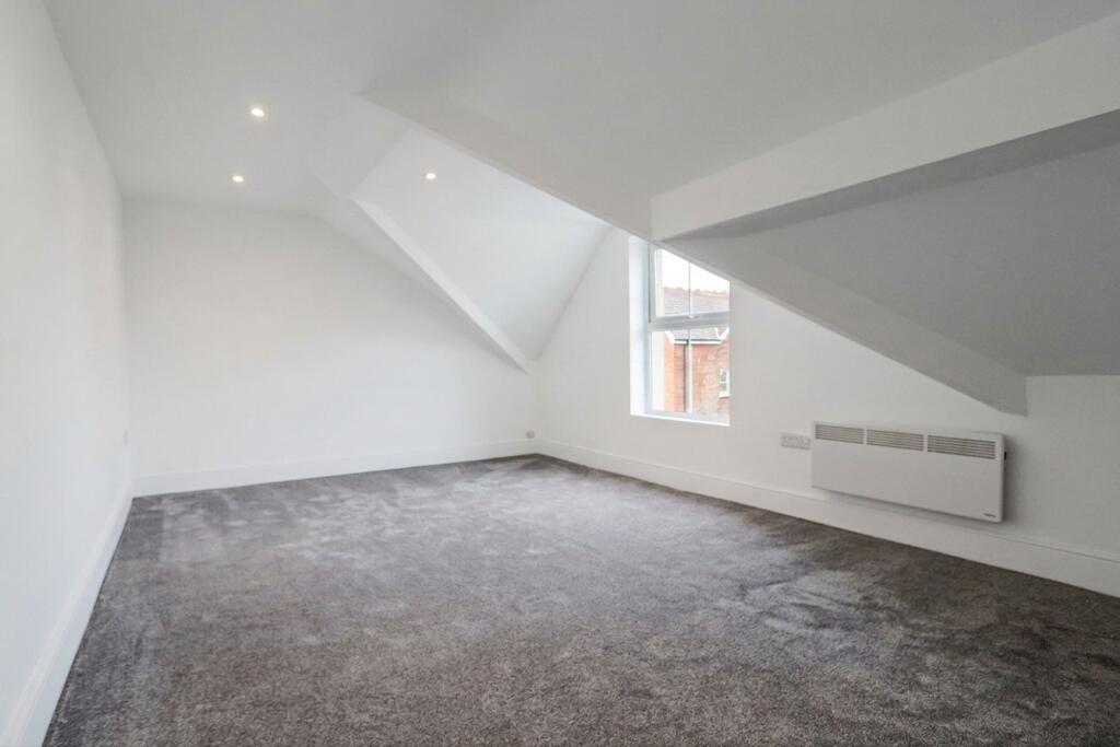 Apartment in Preston - More