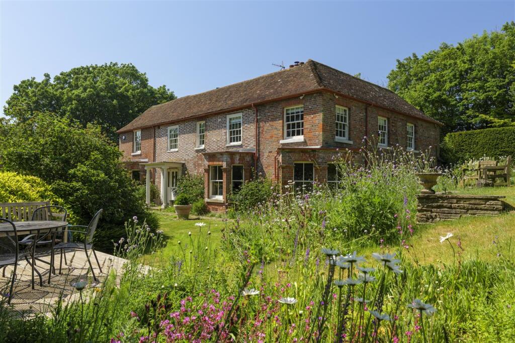 Main image of property: Mount Pleasant & The Cottage, Canterbury Road, Lyminge