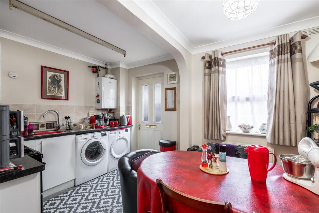 House in Boston, Bargate, Witham - View 5