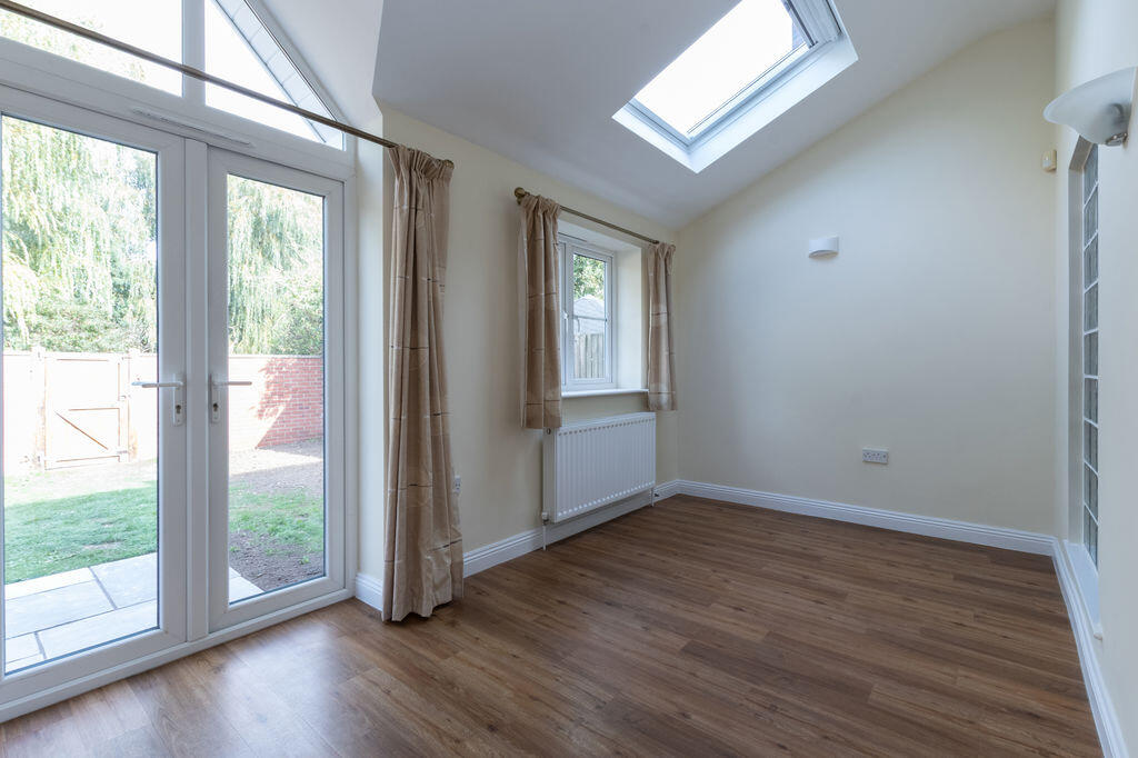 House in Salisbury - View 5