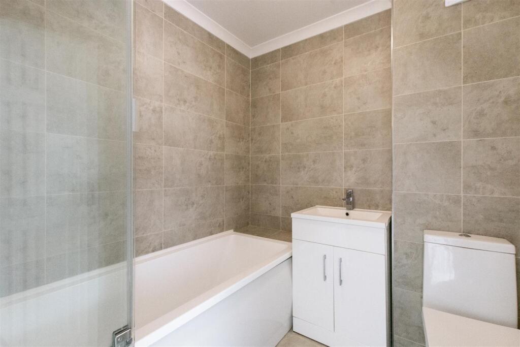 Apartment in London - View 3