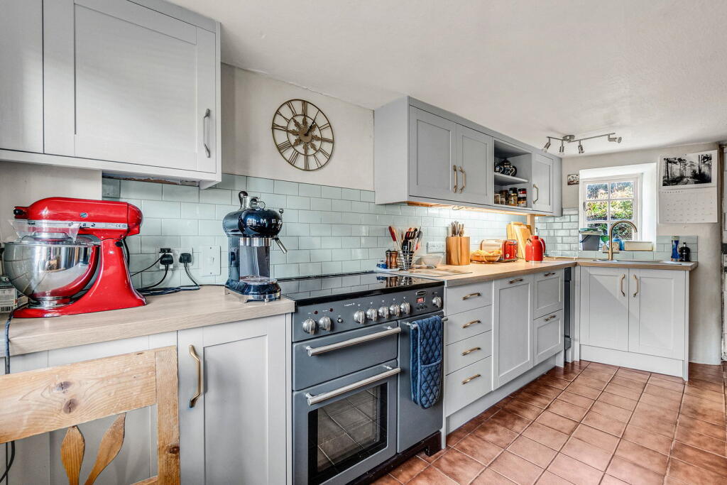 House in East Devon, Otterton - More