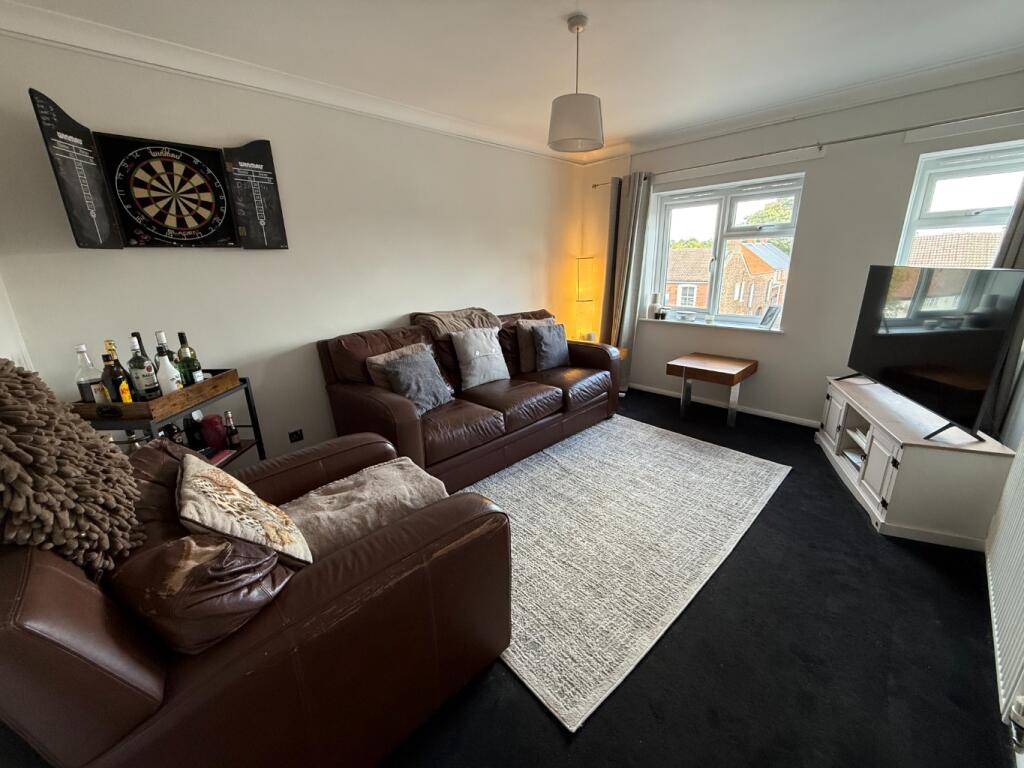 Apartment in Luton - View 2