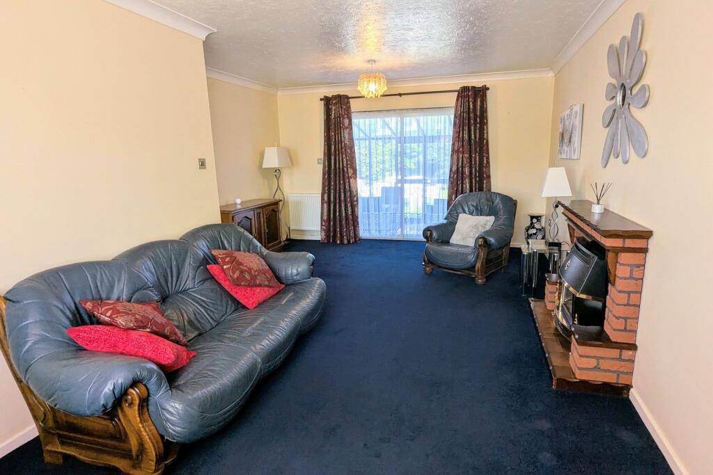 No Onward Chain, Bretten Close, Clacton-on-Sea photo 4