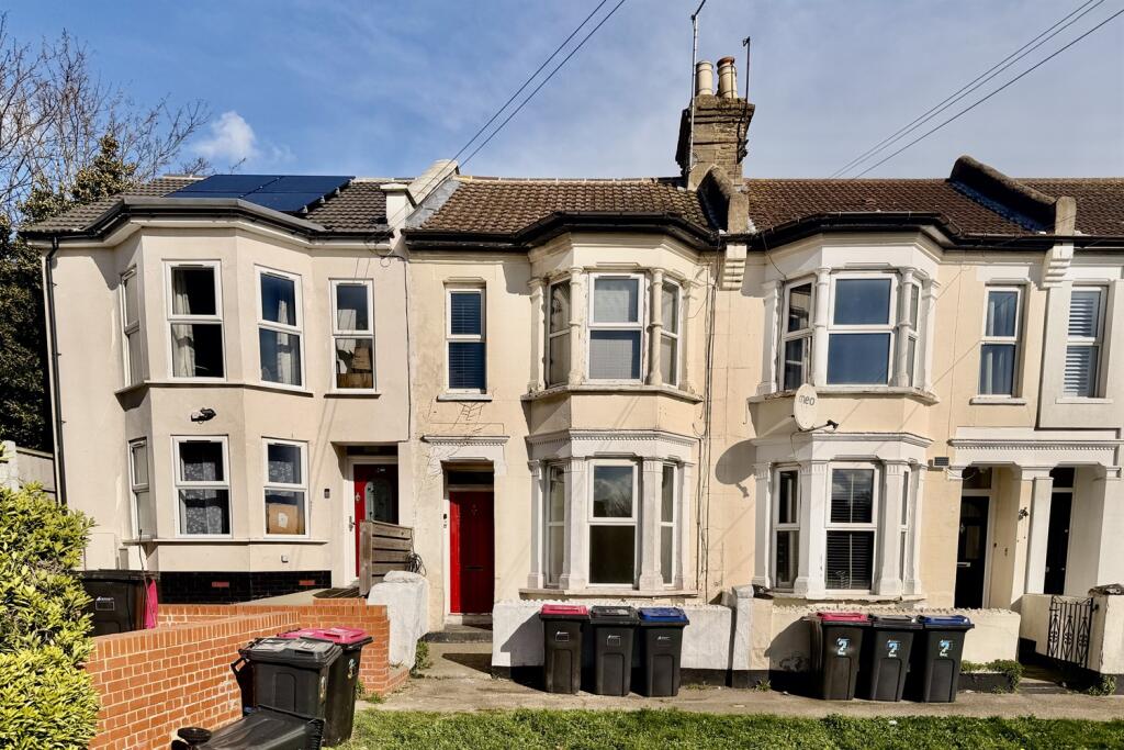 Main image of property: Forest Avenue, Essex, SS1