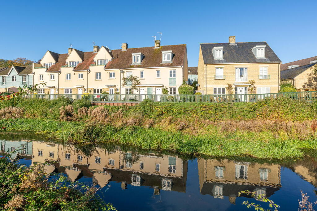 Main image of property: Hunloke Way, Malmesbury