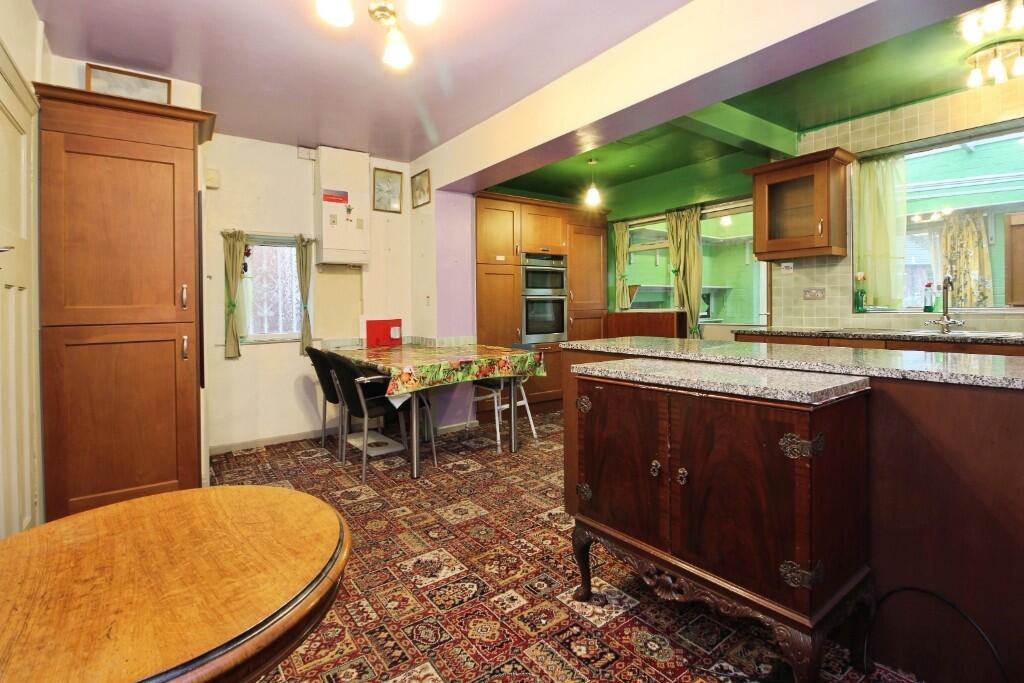 Meanwood Road, Leeds, West Yorkshire, LS6 photo 4