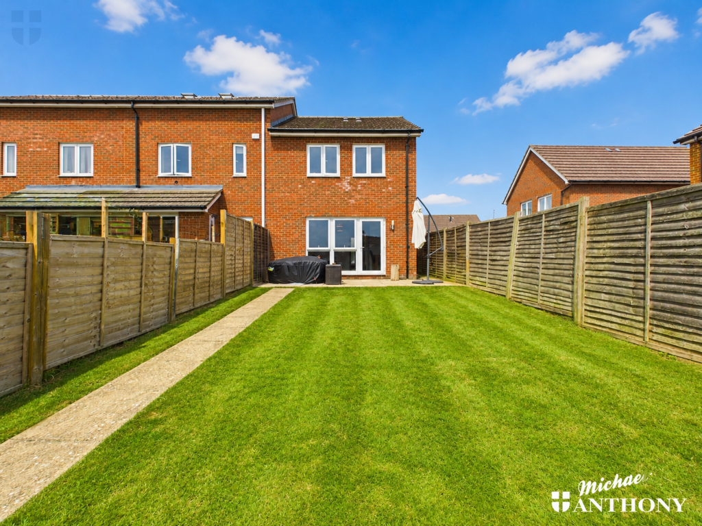 Limelight Avenue, Aylesbury photo 4