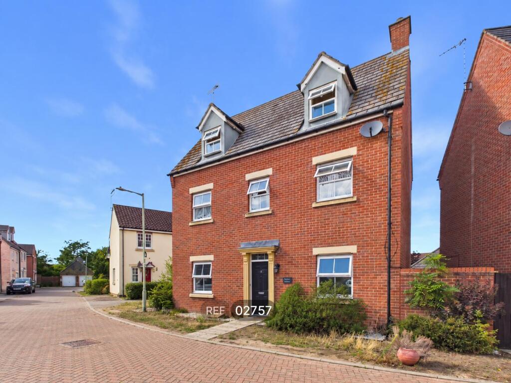 Main image of property: Potters Approach, Kesgrave, Ipswich, Suffolk, UK, IP5 2HG