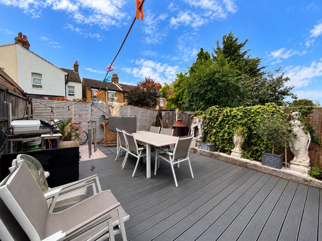 MacDonald Avenue, Westcliff-on-Sea, Essex photo 4