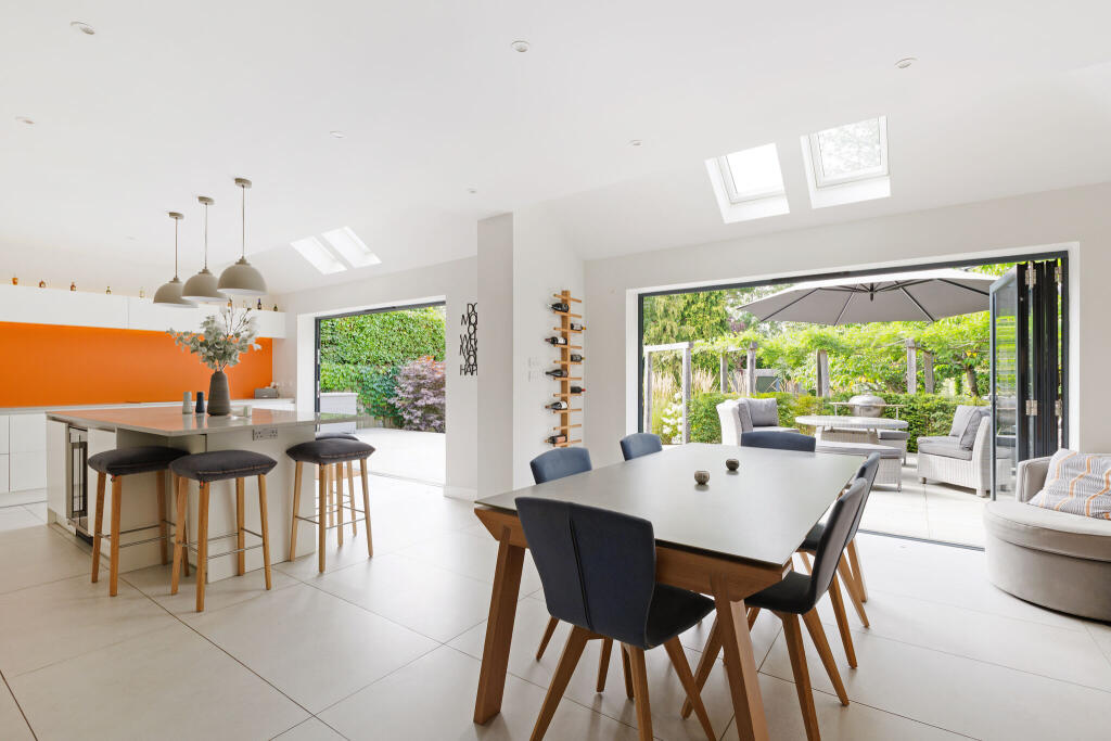 Elliswick Road, Harpenden, AL5 photo 3