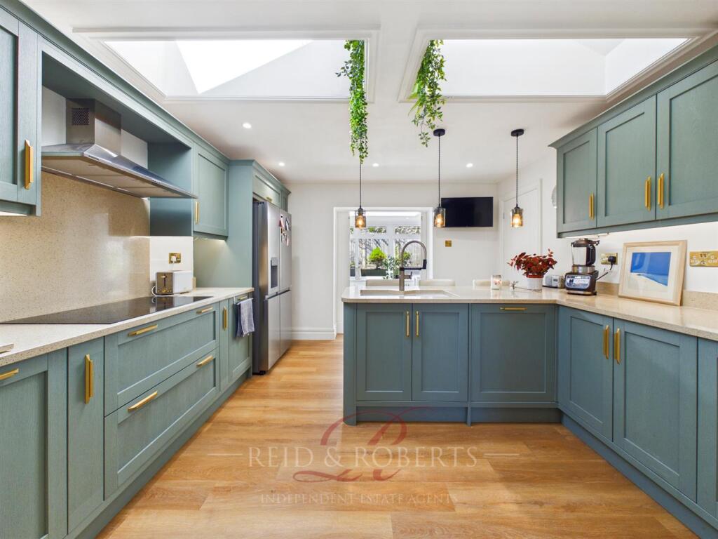 Main image of property: Ffordd Beuno, Holywell