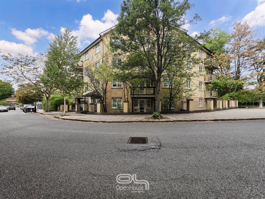 Apartment in London, Swiss Cottage, South Hampstead - View 2