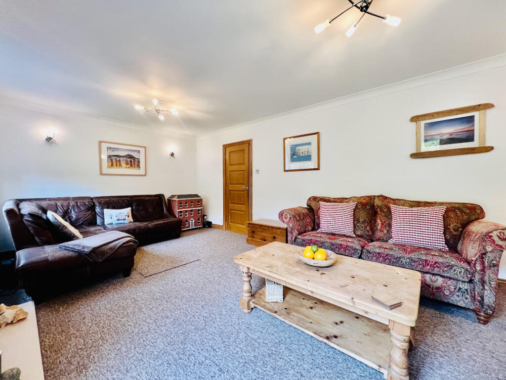Wellfield Grove, Penistone, Sheffield, S36 photo 4