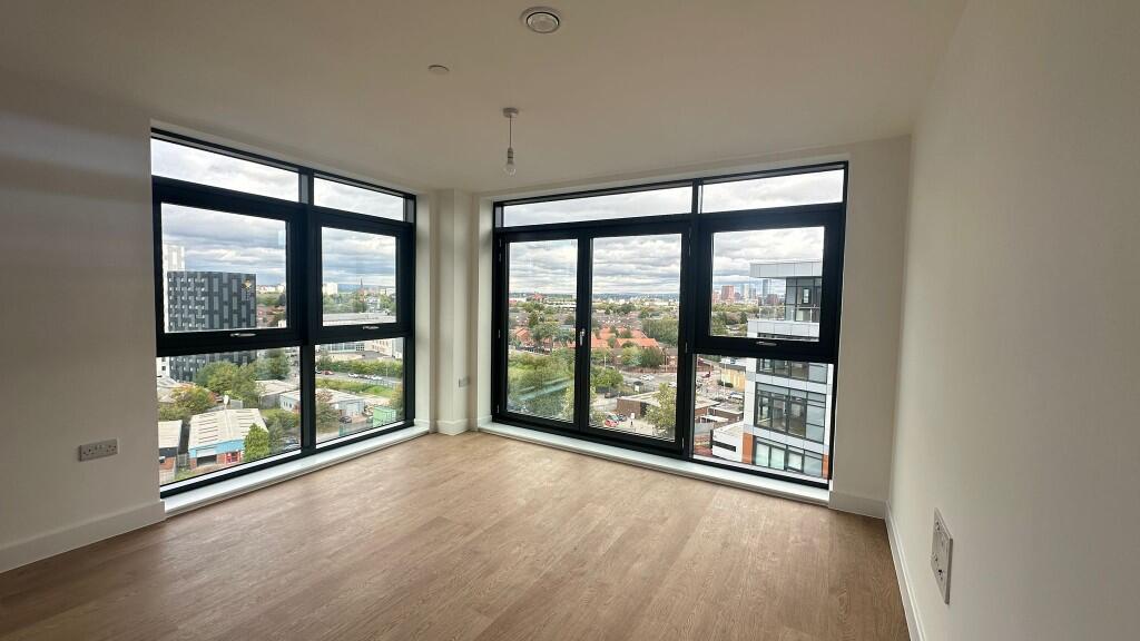 3-bed apartment on Furness Quay, Manchester, Greater Manchester, M50, £336,000