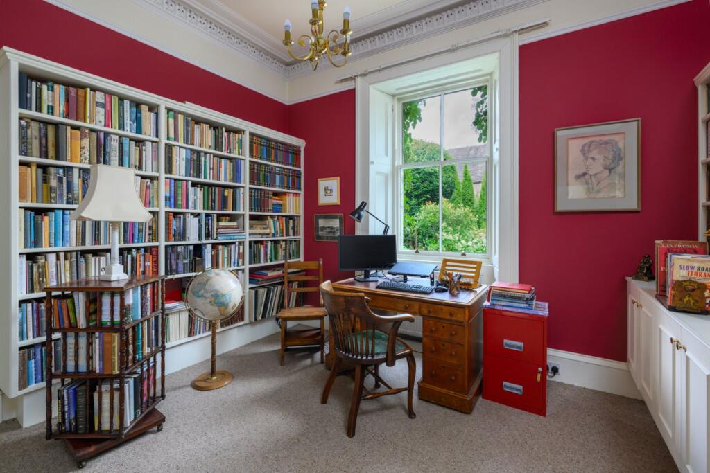 House in Perth - View 3