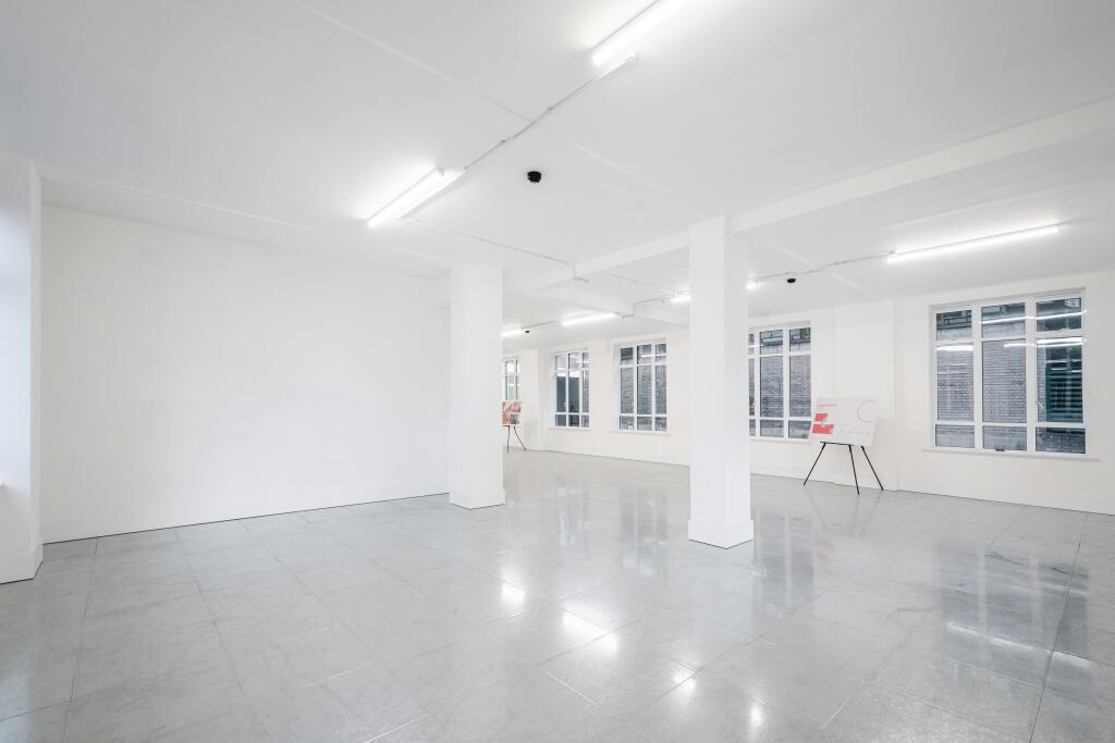 Upper Woburn Pl 22  Low Res 4.jpg