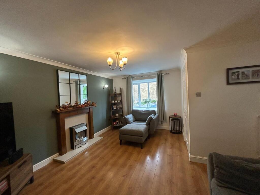 House in Northampton, East Hunsbury - View 3