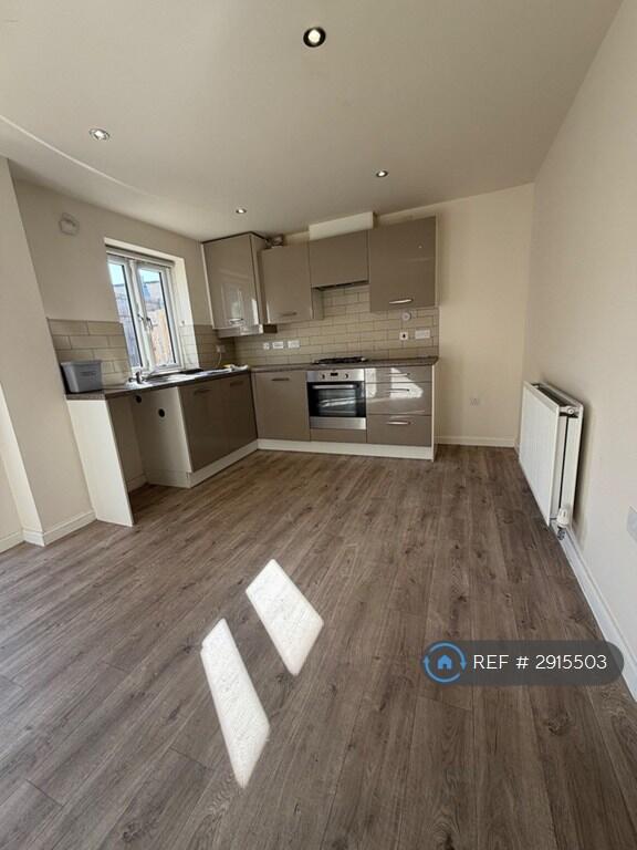 Harlequin Crescent, Bedford, MK42 - More