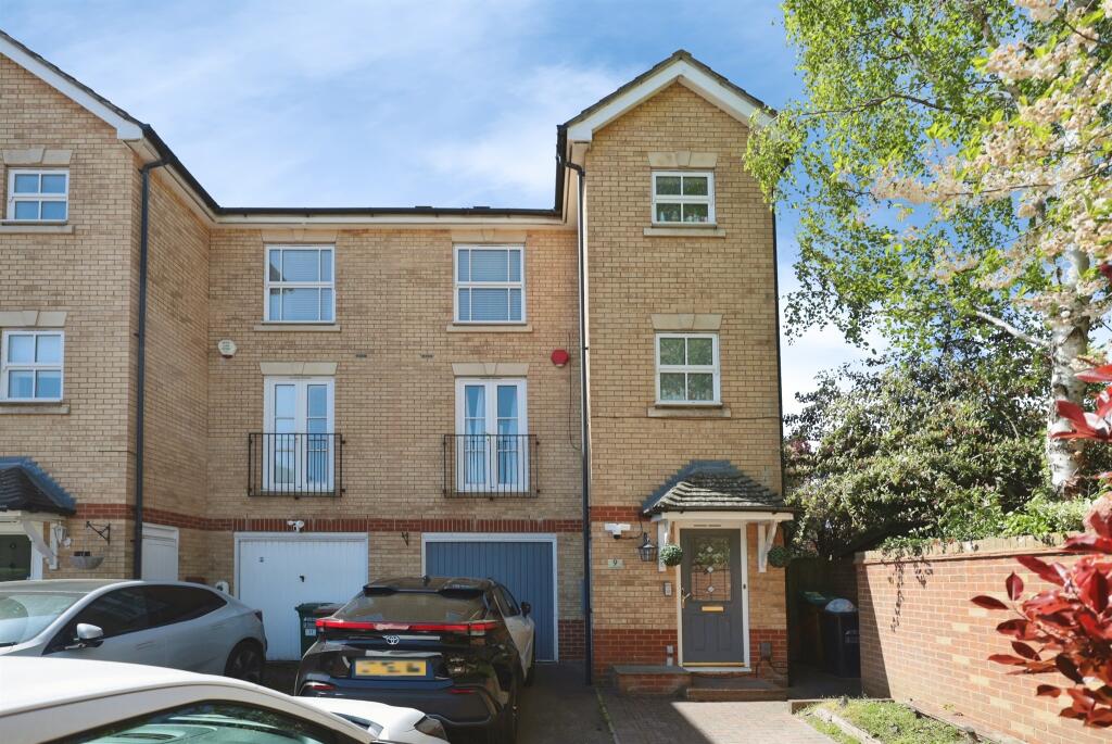 Main image of property: Sunderland Grove, Leavesden, WATFORD