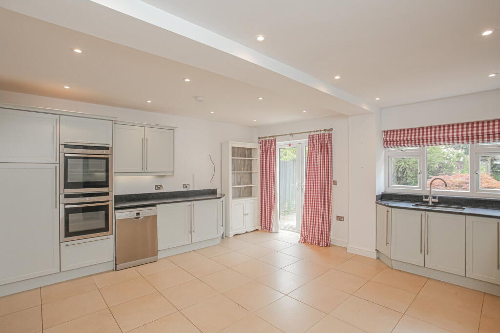 Crouch Hill Road, Banbury OX16 9RG photo 4