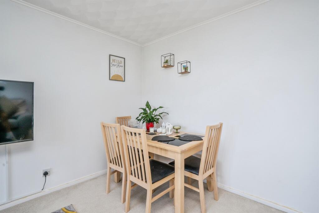 Apartment in Portsmouth - View 4