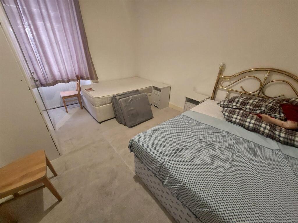 Apartment in Glasgow - View 2