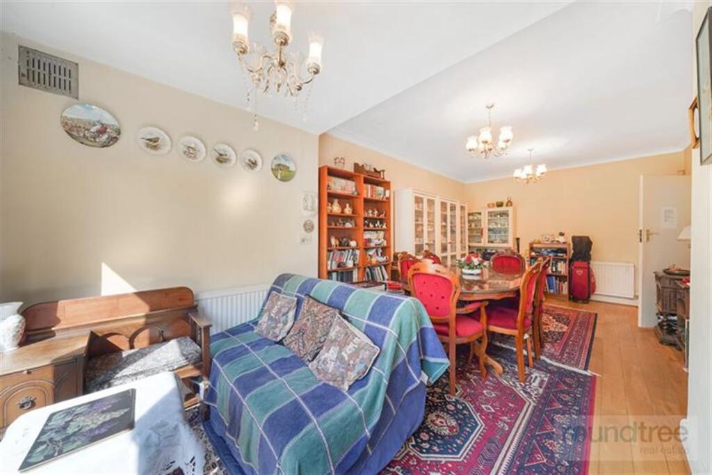 House in London - View 5