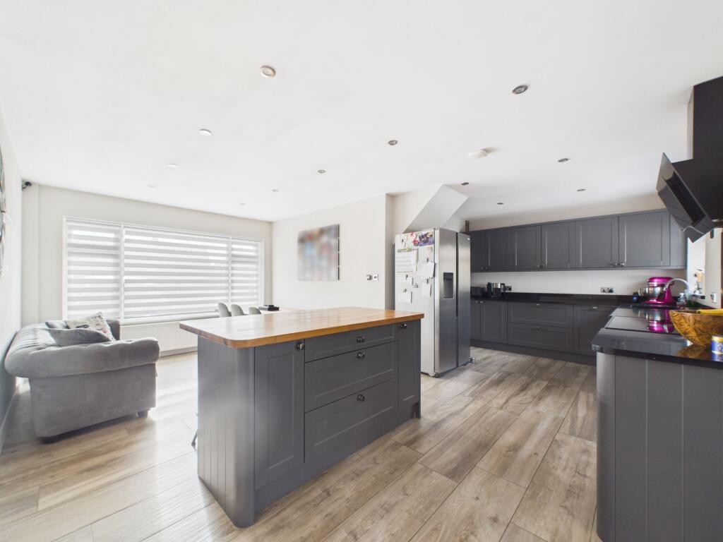 Claverham Way, Battle, TN33 photo 3