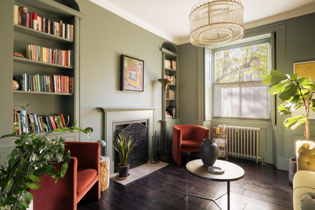 House in London, Old Ford, Bow - View 2