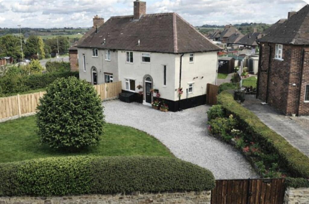 Main image of property: Mansfield Road, Killamarsh, Sheffield, Derbyshire, S21