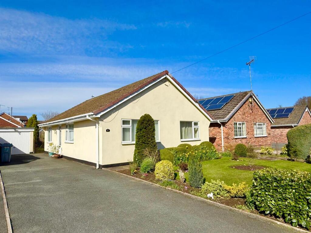 Main image of property: Valley Road, Macclesfield