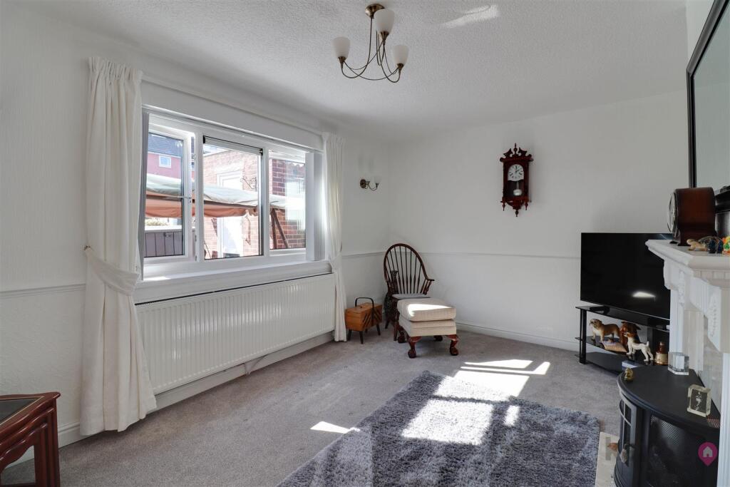 House in Sheffield, Birley Spa, Hackenthorpe - View 4