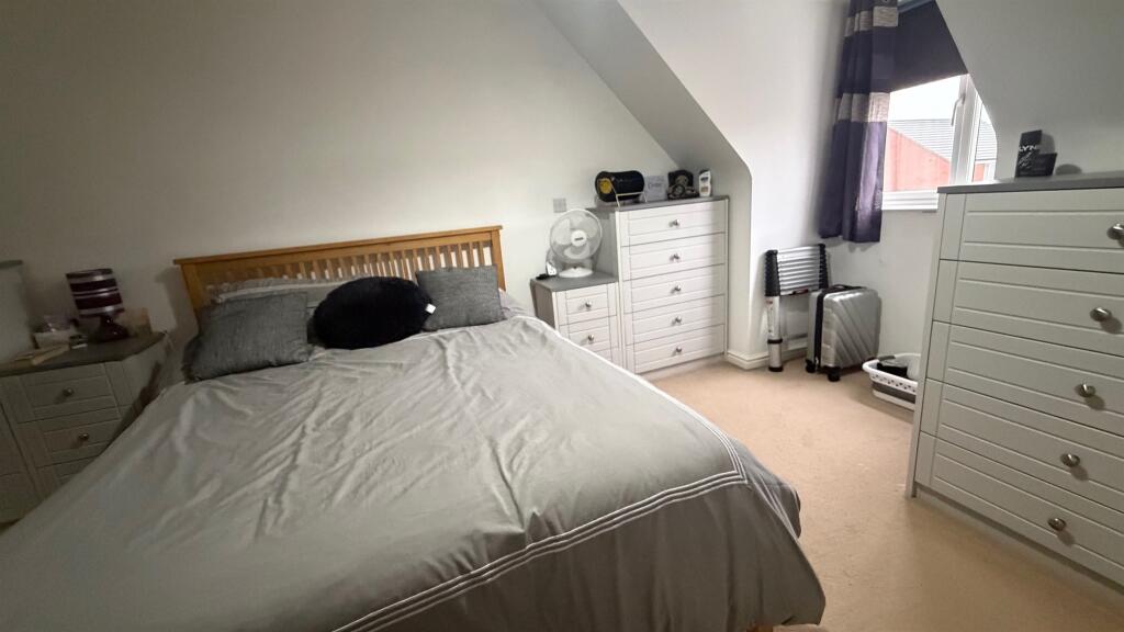 House in Barnsley, South Yorkshire - View 5