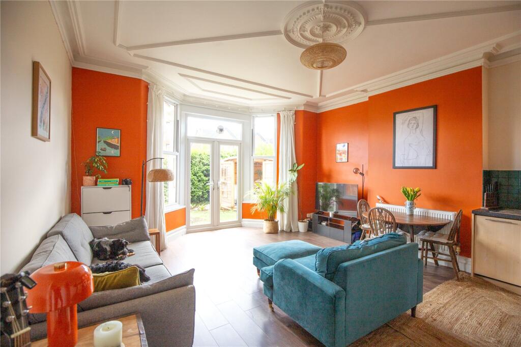 Apartment in Filton, Northville - View 2