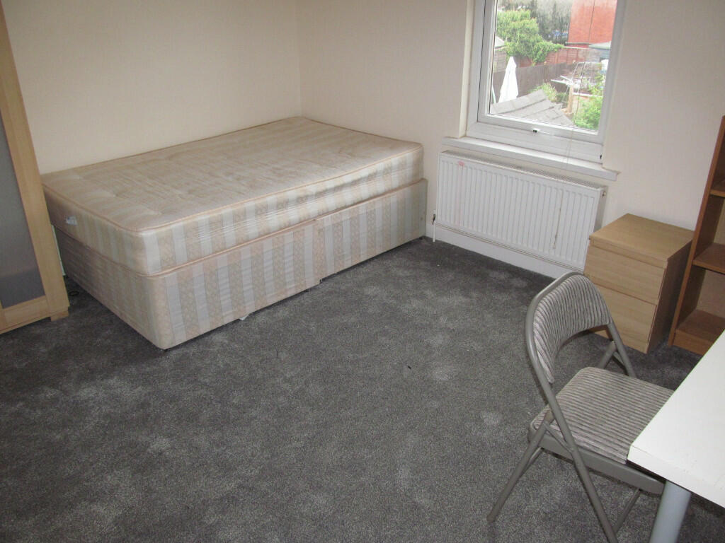 House in Reading - View 5