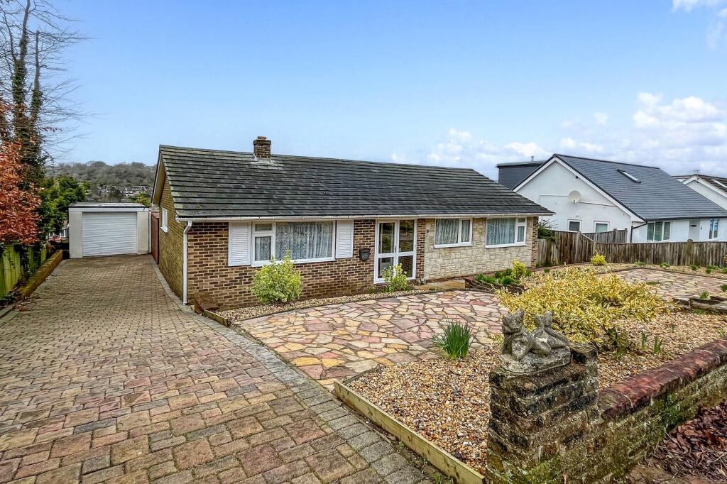 Main image of property: Kearsley Drive, Worthing, West Sussex