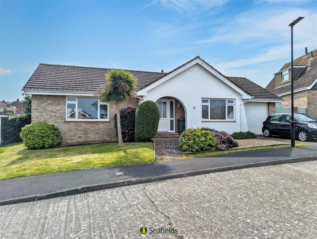 Main image of property: Spencer Glade, Ryde, PO33 3AJ