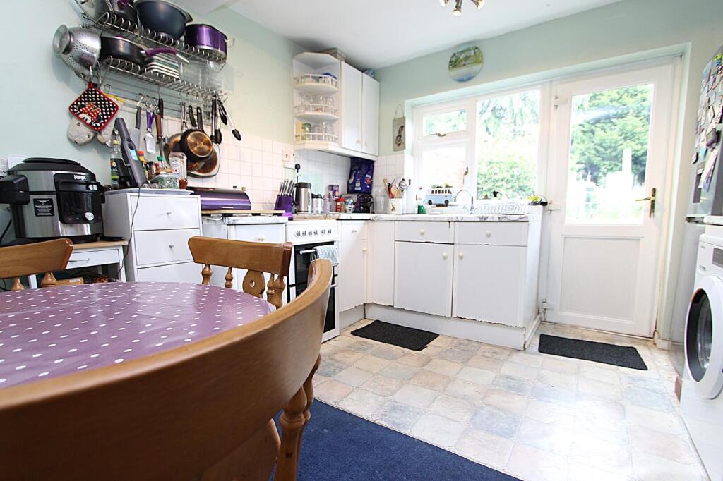 Castle Road, Cookley, Kidderminster photo 4