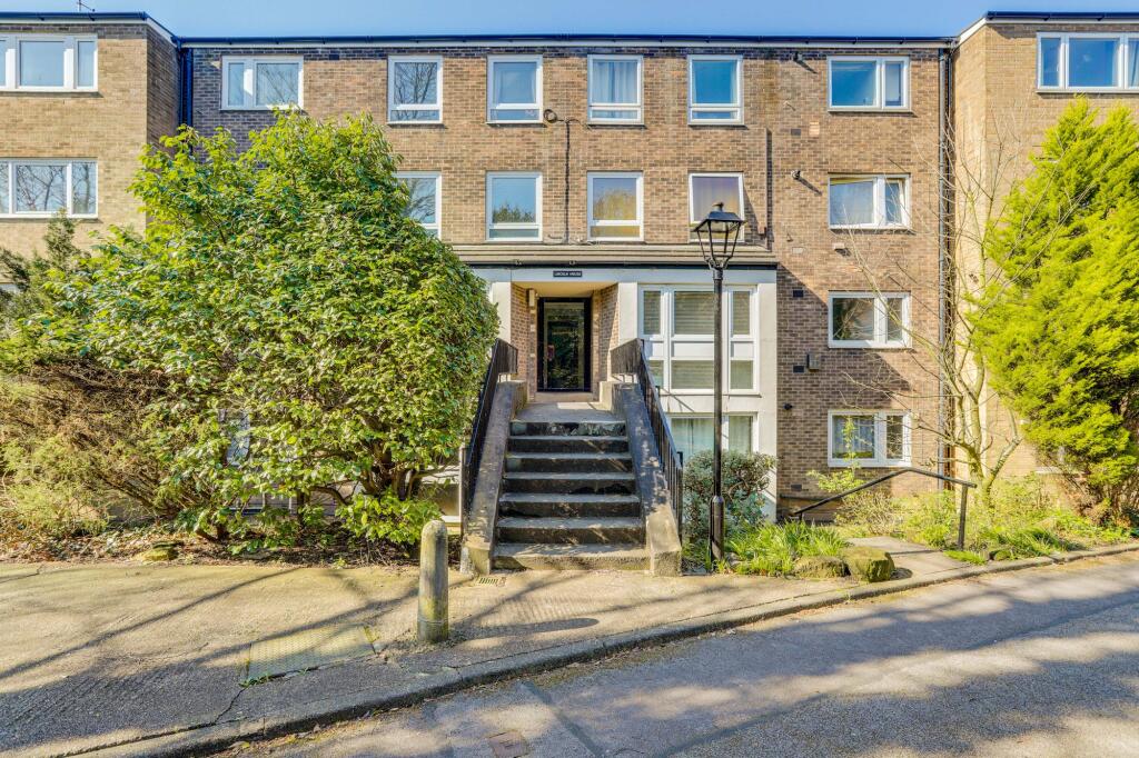 Main image of property: Redcliffe Road, Nottingham, NG3