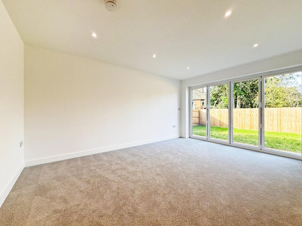 House in South Oxfordshire, Woodcote - View 4