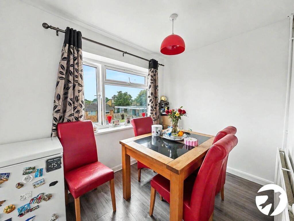 Apartment in Chatham, Medway - View 4