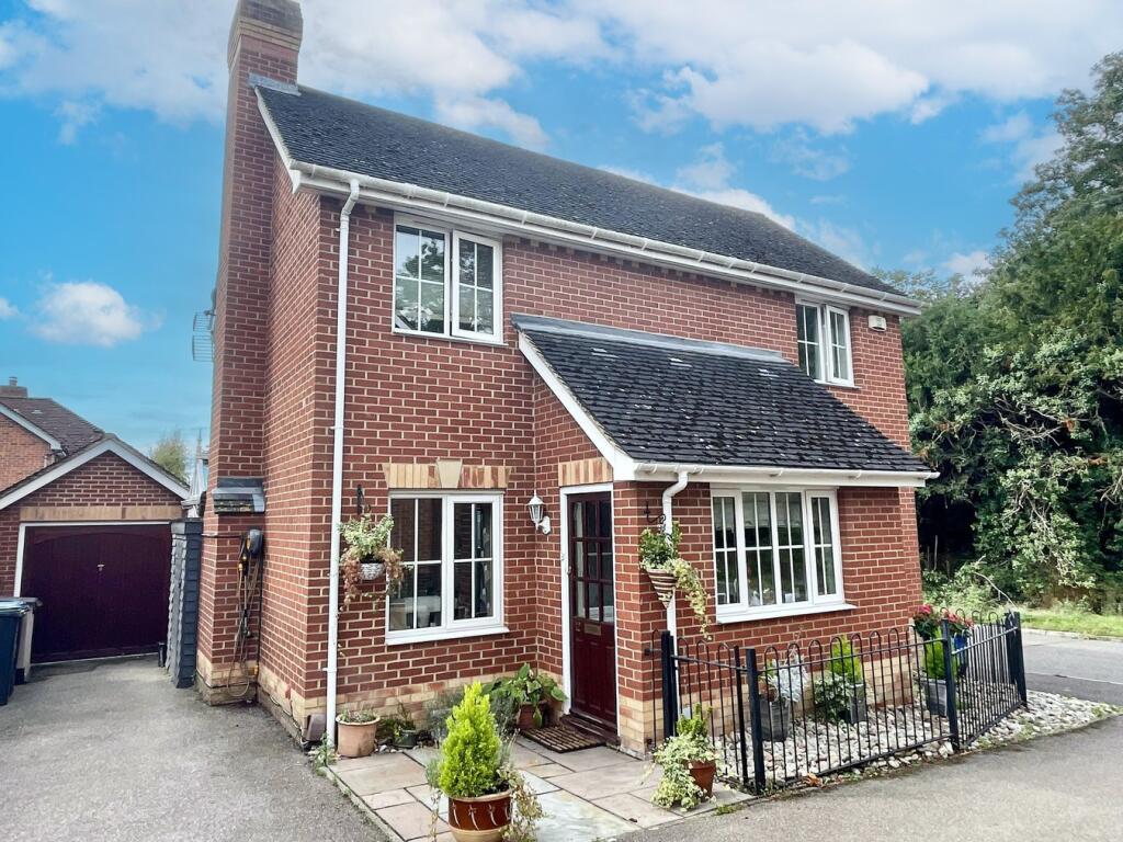 3-bed detached on Luxford Place, Sawbridgeworth, CM21, £529,950